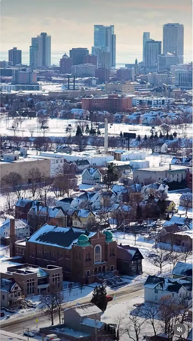 The City &mdash; Misperception location reference