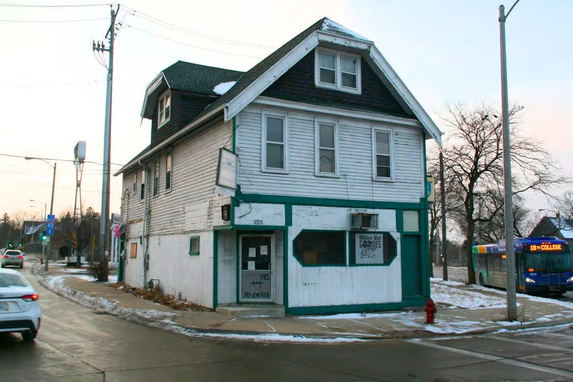 Corner Stores &mdash; Misperception location reference
